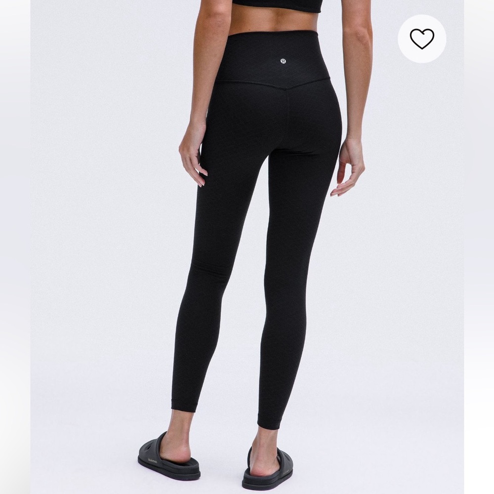 NWT lululemon align high rise pant in diamond texture 28”